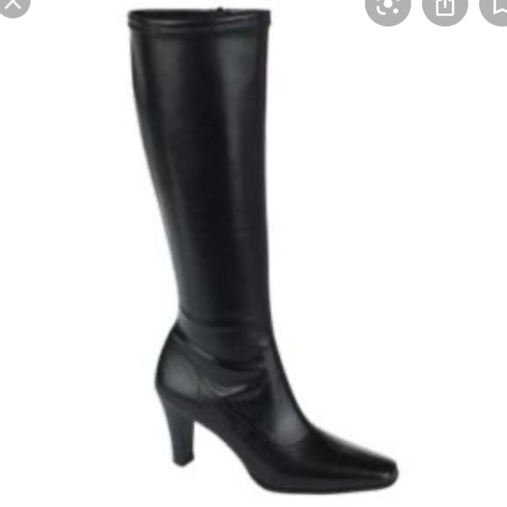 COVINGTON Sonny black boots, size 9.5